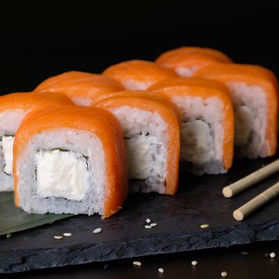 Филадельфия cheese в Caviar Rolls по цене 975 ₽