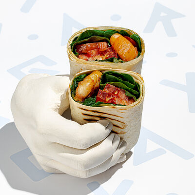 Цезарь-ролл с креветками в Vangyros по цене 570 ₽