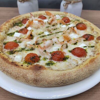 Пицца с креветкамив Сытый мишка по цене 850 ₽