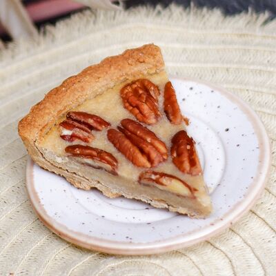 Ореховый тарт с пеканом порционный в Co'Zona по цене 350 ₽