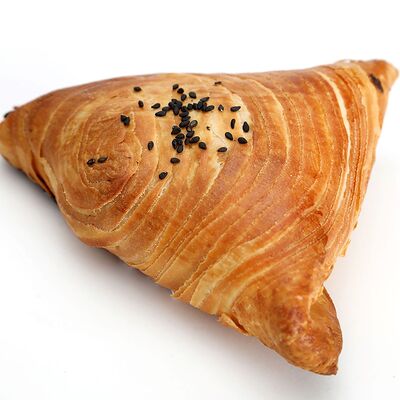 Самса с курицей в Пекарь Хлебов по цене 200 ₽