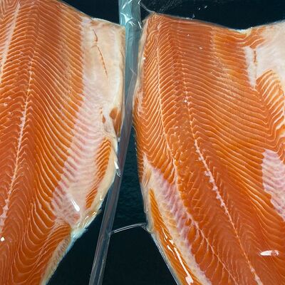 Форель слабосолёная в Фиш Куб по цене 3800 ₽