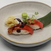 Нигири с тунцом в Robata