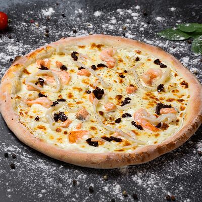 Пицца Морская в PIZZAZAVR по цене 760 ₽