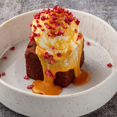 Кекс с чаем Earl Grey и фундуком в Duran Bar & Grill по цене 431