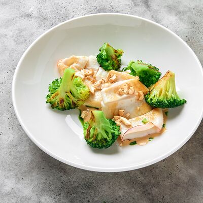  Кальмары с брокколи и соусом гамадарив GASTROFISH по цене 787