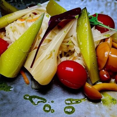 Ассорти солений в Vinokurov karaoke rest по цене 679 ₽