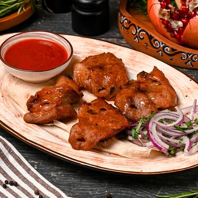 Шашлык из шейки свинины в Keto & Kote Грузинская кухня по цене 816 ₽