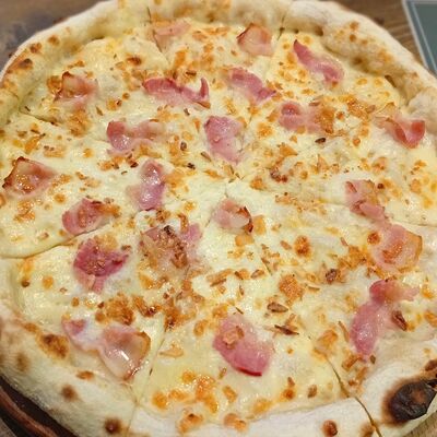 Пицца Сливочный беконв ДВА ОТЦА по цене 810 ₽