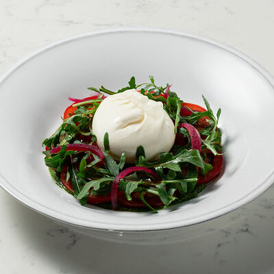 Буррата с томатами в Cheeseria по цене 750 ₽