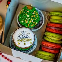 Капкейки и macaron Новогодние в Мастерская печенья Baracookie