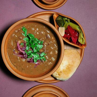 Лобио в Хачапури и вино по цене 195 ₽