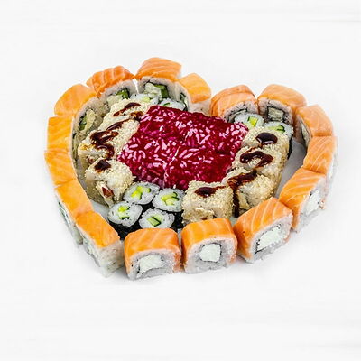 Сет Love is в Sushi Family по цене 2242 ₽