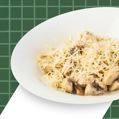 Паста с курицей и грибами в Яем по цене 581 ₽