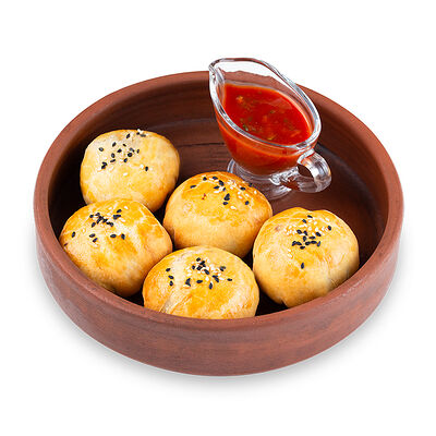 Мини-самса с бараниной и соусом сацебели (5 шт.) в Старик Хинкалыч по цене 500 ₽