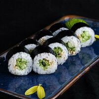 Ролл с огурцом в Вкус Азии