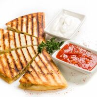 Кесадилья с грибами по-мексикански в Мариус