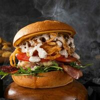 Гранд Бургер в Smoke Box Burgers