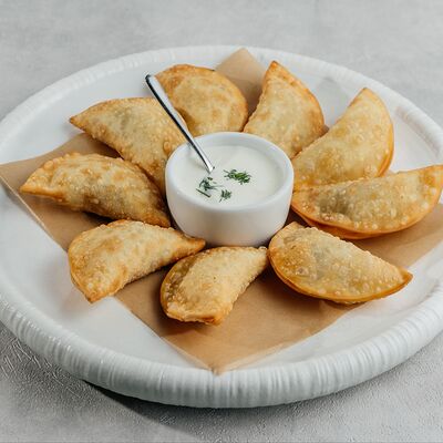 Мини-чебуреки с ягненкомв Магадан по цене 990 ₽