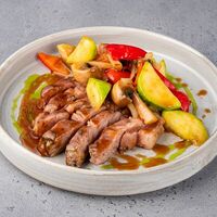 Томленая свиная шея в Табаско