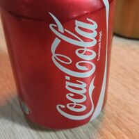 Кока кола в железной банке в Шереп