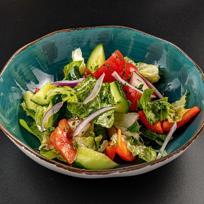 Овощной салат в G bakery8 по цене 540 ₽