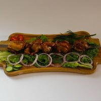 Шашлык из куриного бедра в Kebab mangal