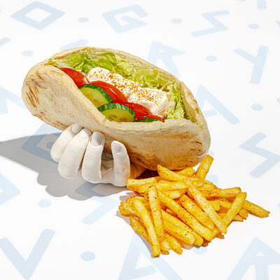 Гиро овощной в Vangyros по цене 445 ₽