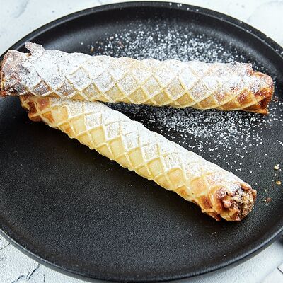 Трубочки со сгущенкой в ЕрмолаевЪ Генштаб по цене 290 ₽