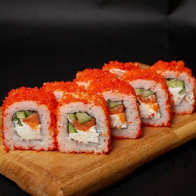 Калифорния с лососем в Роллы по себестоимости по цене 460 ₽