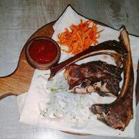 Стейк из барашка и корейка из барашка в Кафе SINBAD