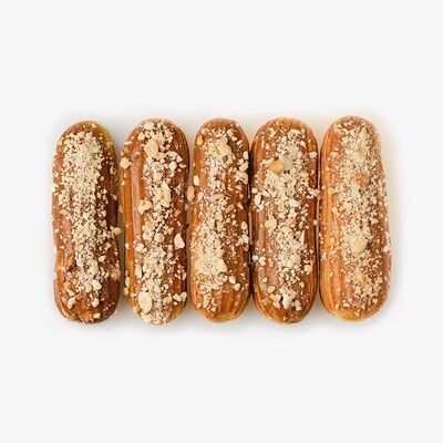 Эклер варенка-арахис в Brave goodies по цене 209 ₽