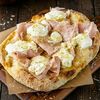 Римская пицца с мортаделлой (мортаделла, фисташки, рикотта, моцарелла) в Fatucci Fine Food по цене 1100