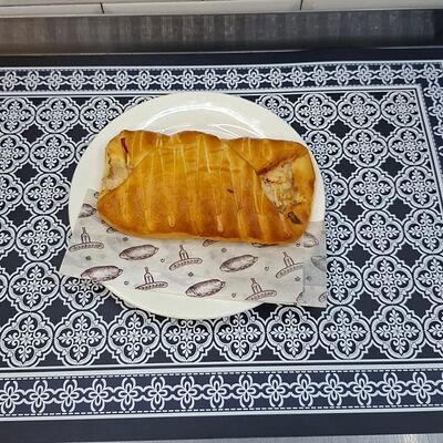 Багет в Да Еда Кафе Шаурма халяль по цене 200 ₽