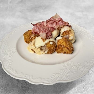 Цветная капуста с беконом в MaMa Mia по цене 729 ₽