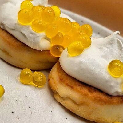 Сырники с сырным кремом и джус боллами в Kiotobubble по цене 350 ₽