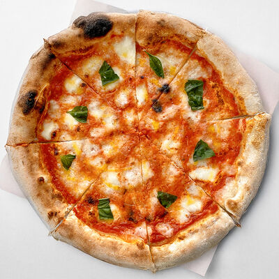 Пицца Маргарита в Probka по цене 1440 ₽