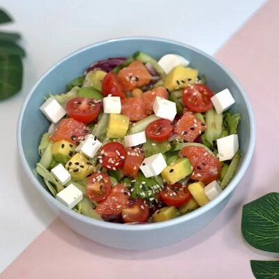 Боул с лососем в Pokemania по цене 1069 ₽