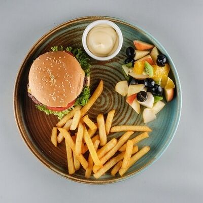 Кидс-бокс с бургером в Космос по цене 900 ₽