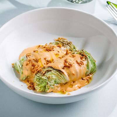 Голубцы в пекинской капусте с говядиной в Кукумбер по цене 490