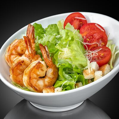 Цезарь с тигровыми креветкамив Мидийный бар по цене 630 ₽