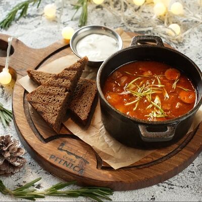 Зельнячка Мясная солянка с квашеной в пиве капустой в Pitnica по цене 435 ₽