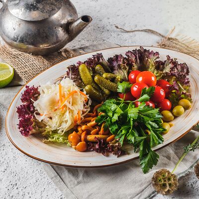 Ассорти солений в Maki Family по цене 269