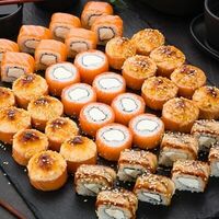 Сет Филадельфия в Omakase Yoshitake Sushi