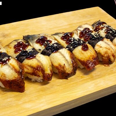 Суши Угорь в Krakenssushi по цене 720 ₽