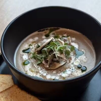 Крем-суп из лесных грибов в Bella Strada по цене 840 ₽