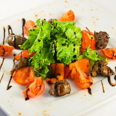 Итальянский салат с куриной печенью в Роллбери по цене 315