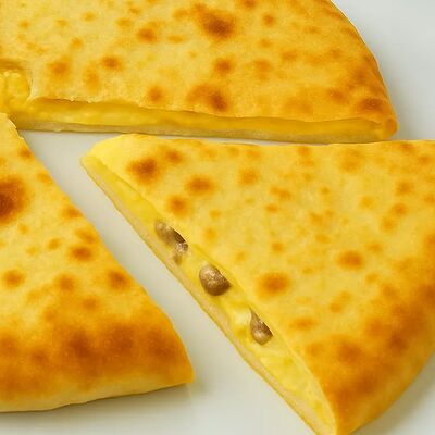 Пирог с картошкой, грибами и сыром в Алпироги по цене 880 ₽