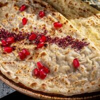 Кутаб с мясом в Тут Lounge Cafe