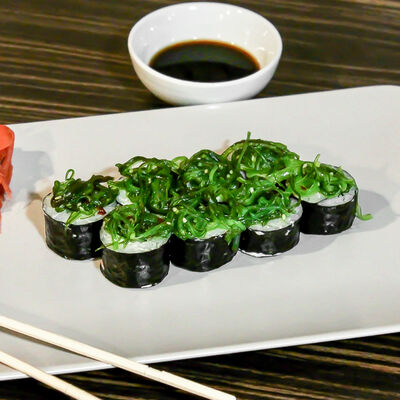 Ролл Вакамэ в Ваби-Саби Халяль по цене 275